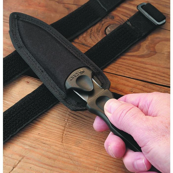 CRKT AG Russell Sting - Black 1055 CS (3.32" 1055 CS) CR2020 2 CRKT AG Russell Sting - Black 1055 CS (3.32" 1055 CS) CR2020 - Image 2